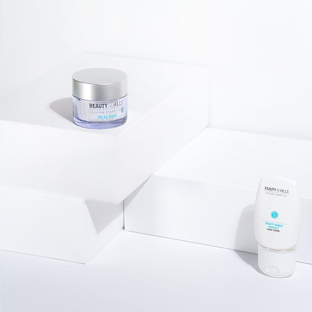 Das Beauty-Bundle steht vor weißem Hintergrund