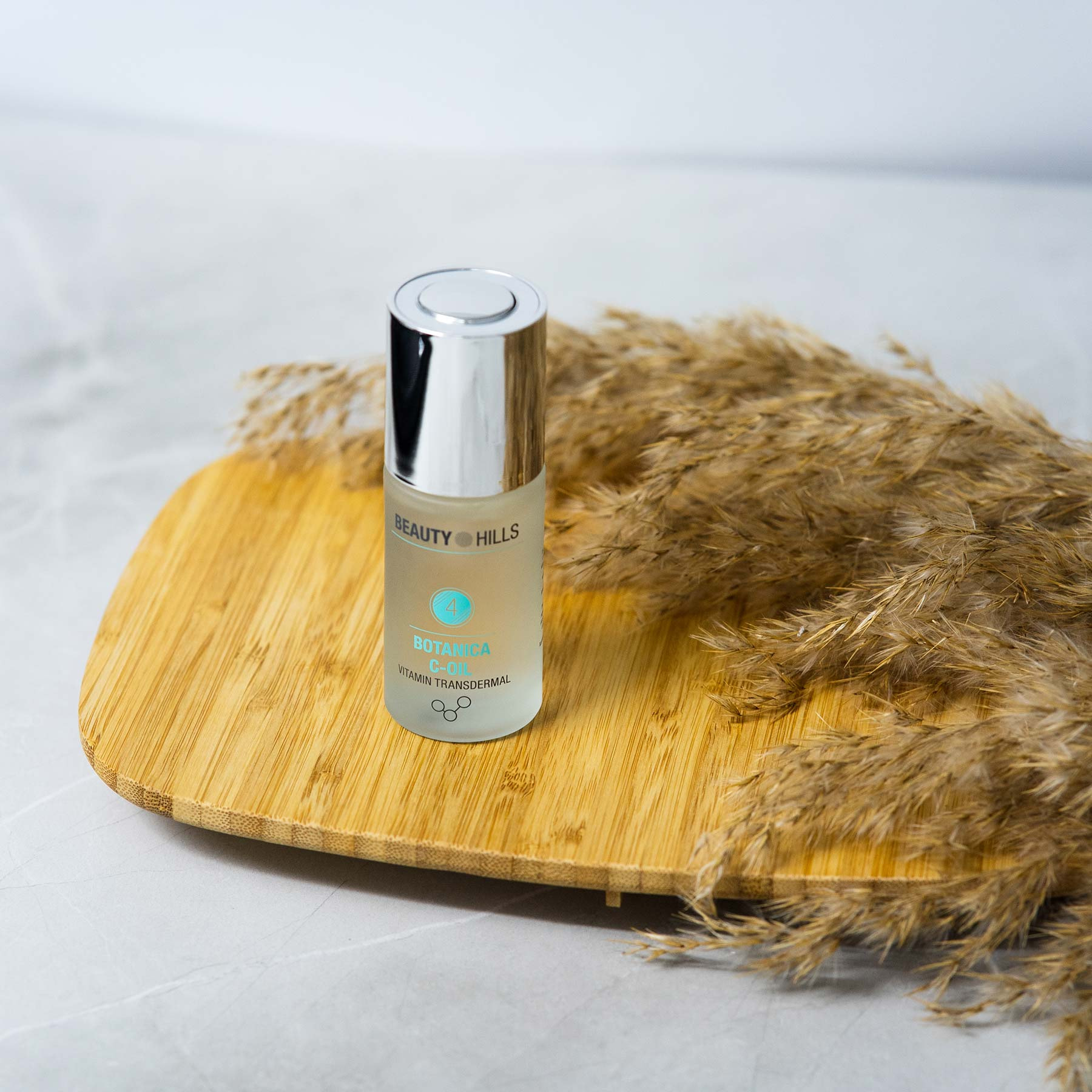 botanica_c_oil_5 Botanica C Oil auf Bambusplatte